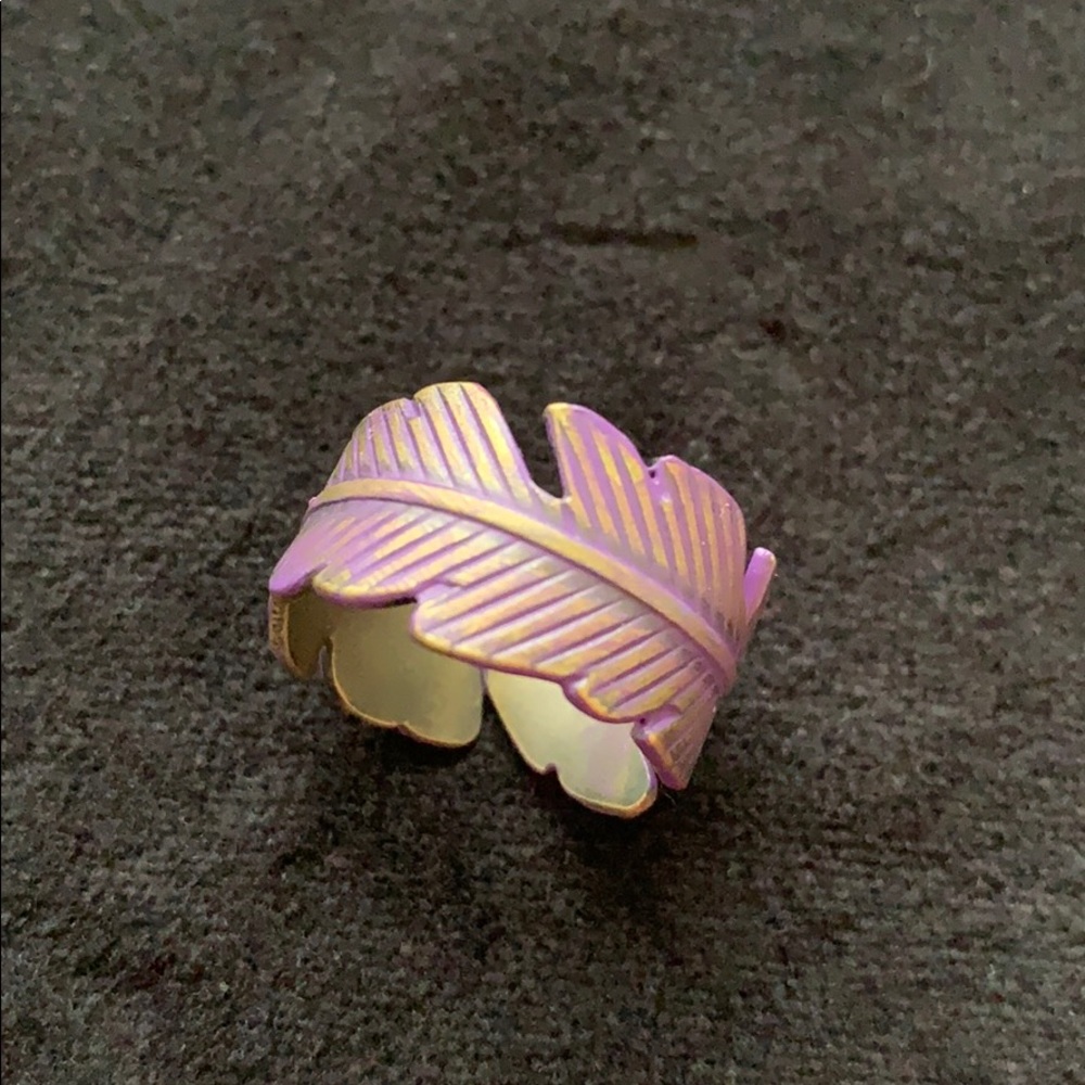Leaf ring